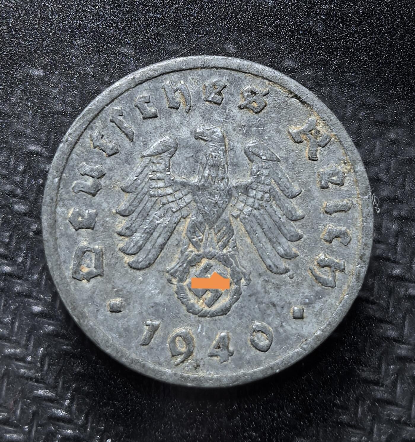 外国优质老铜币纪念币银币专场，周六晚上九点倒数截拍，满百包邮，节前出差在外，5月3日统一发货,可寄存半年，喜欢朋友微信扫描二维码可直接参拍