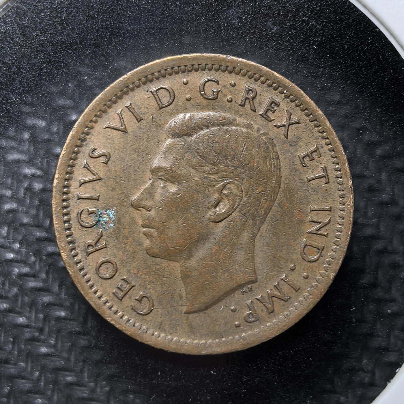 外国优质老铜币纪念币银币专场，周六晚上九点倒数截拍，满百包邮，周日发货,可寄存半年，喜欢朋友微信扫描二维码可直接参拍