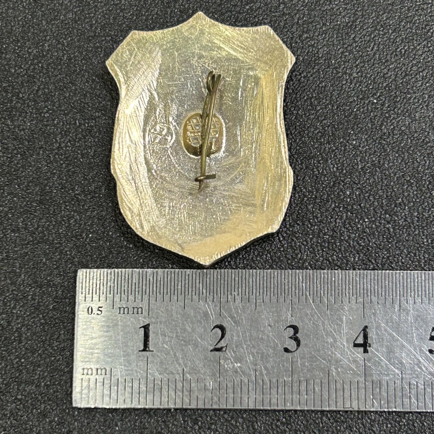 西秦中古拍卖第八十四期  苏联义务警察证章