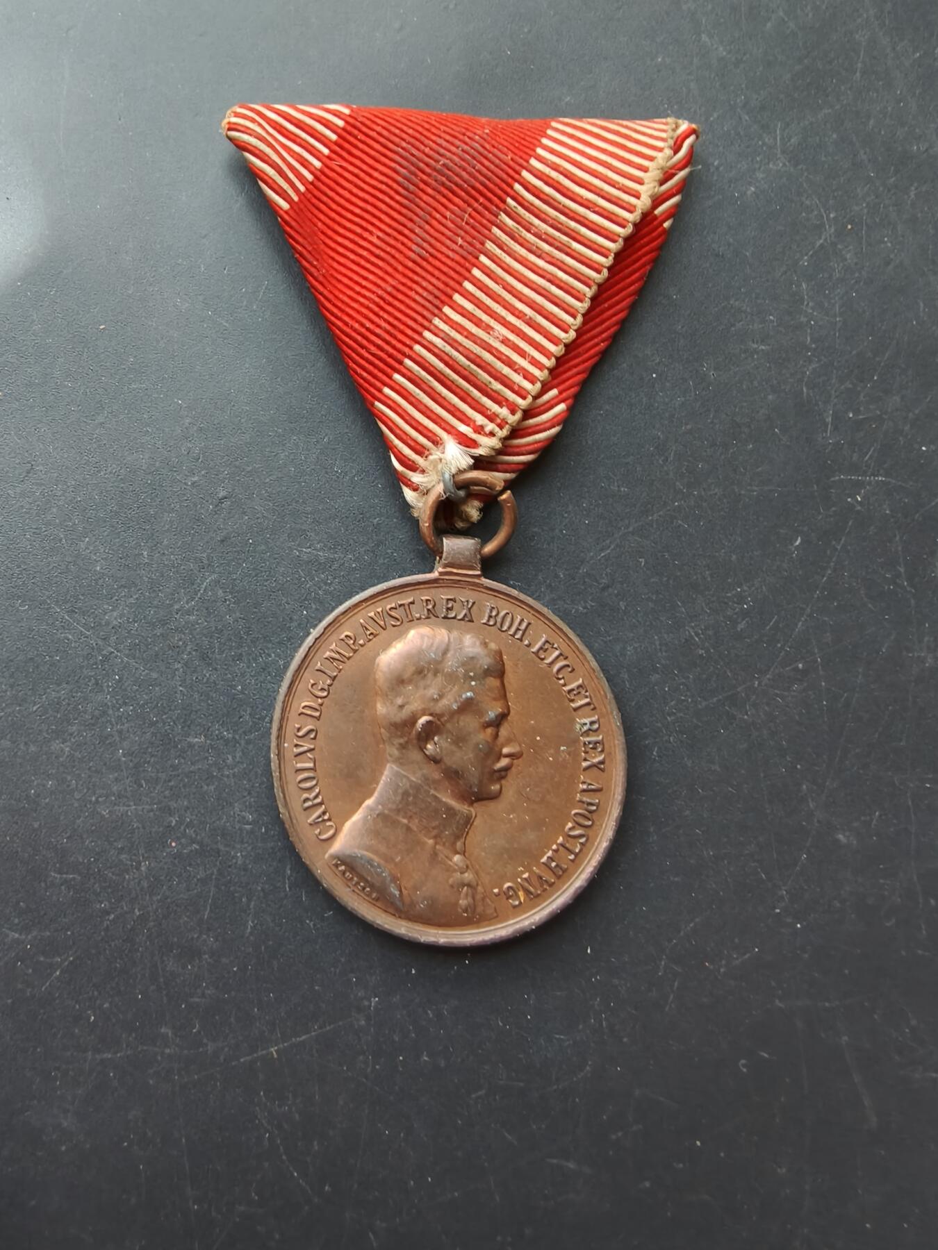 老王徽章第192期 奥匈帝国铜级勇敢奖章     卡尔版