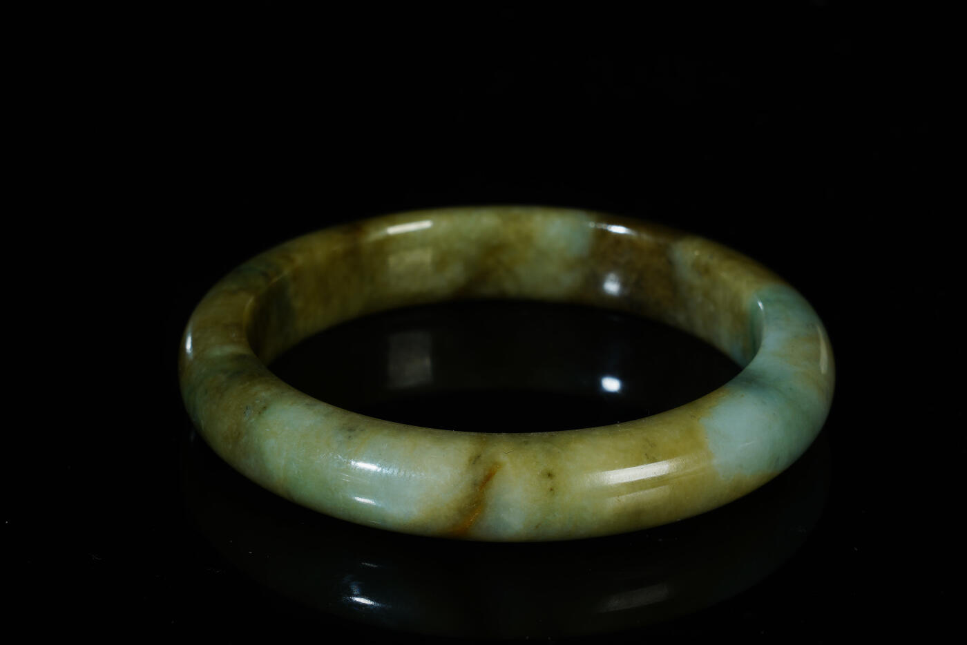 上海都达杂项专场八十一【全场包邮】  天然湖绿翡翠（A货）手镯 附鉴定证书97-12