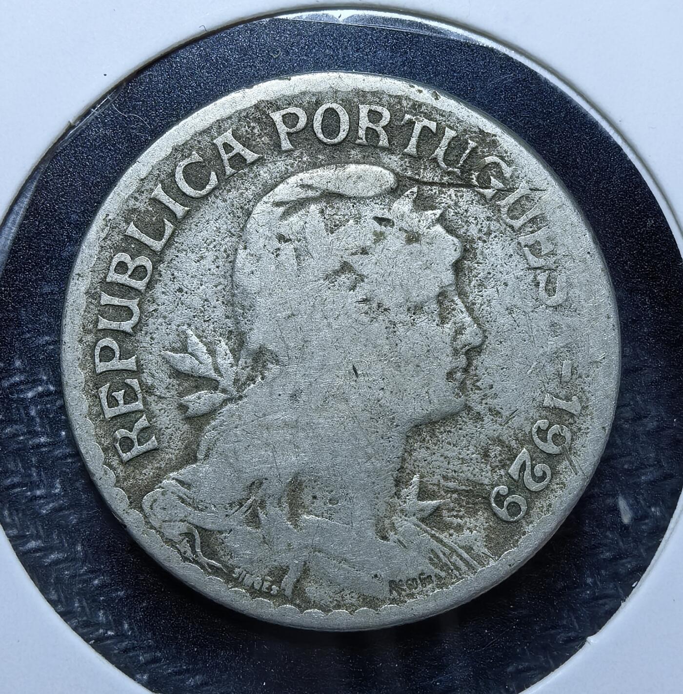 外国优质老铜币纪念币银币专场，周六晚上九点倒数截拍，满百包邮，节前出差在外，5月3日统一发货,可寄存半年，喜欢朋友微信扫描二维码可直接参拍