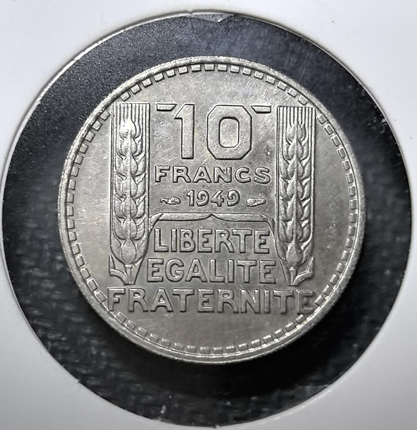 外国优质老铜币纪念币银币专场，周六晚上九点倒数截拍，满百包邮，周日发货,可寄存半年，喜欢朋友微信扫描二维码可直接参拍