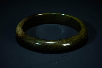 上海都达杂项专场103【全场包邮】  天然油青翡翠（A货）手镯 附鉴定证书97-11