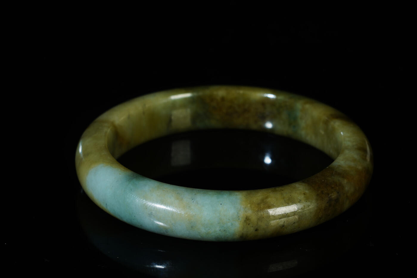 上海都达杂项专场八十一【全场包邮】  天然湖绿翡翠（A货）手镯 附鉴定证书97-12