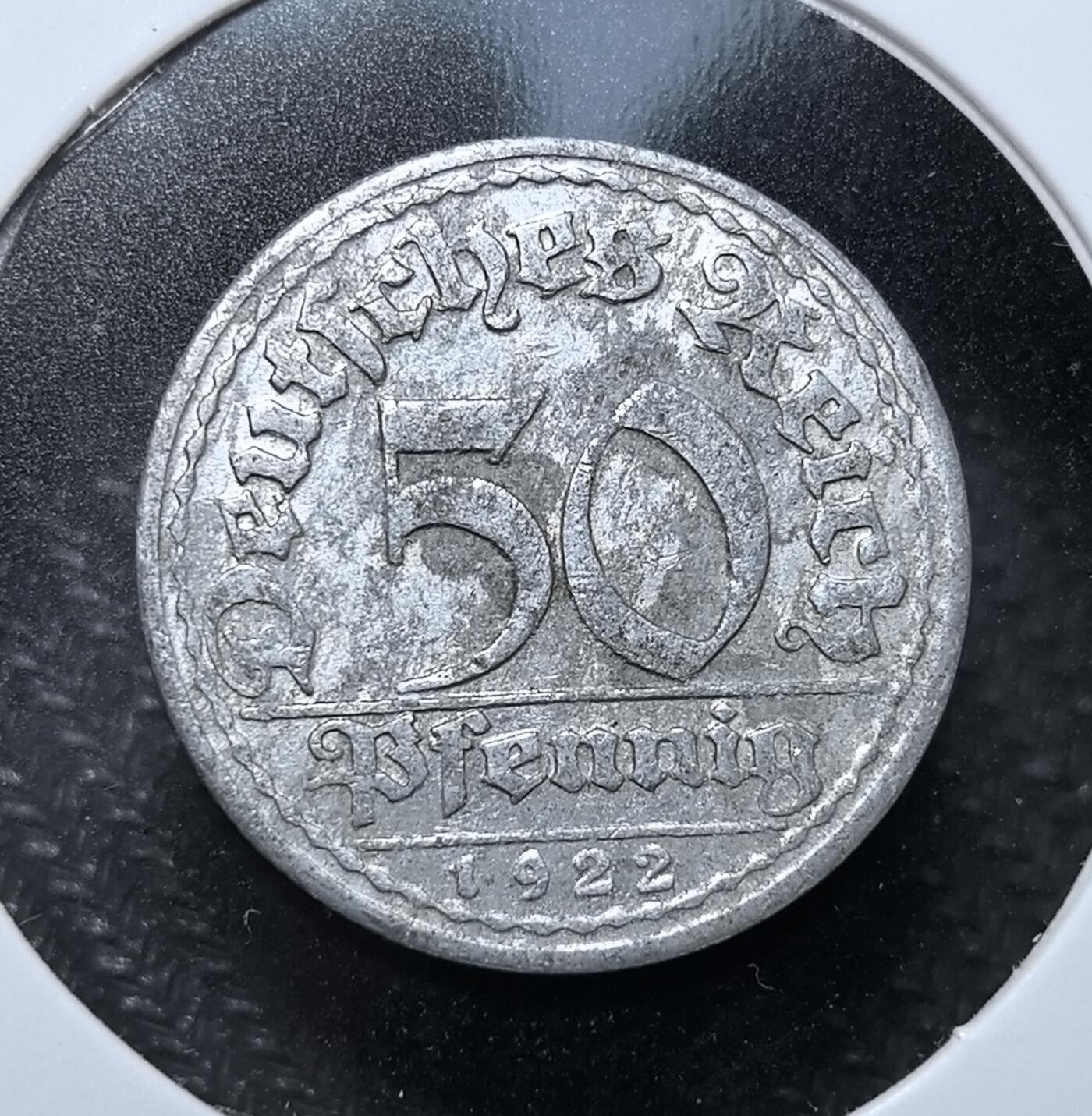 外国优质老铜币纪念币银币专场，周六晚上九点倒数截拍，满百包邮，节前出差在外，5月3日统一发货,可寄存半年，喜欢朋友微信扫描二维码可直接参拍