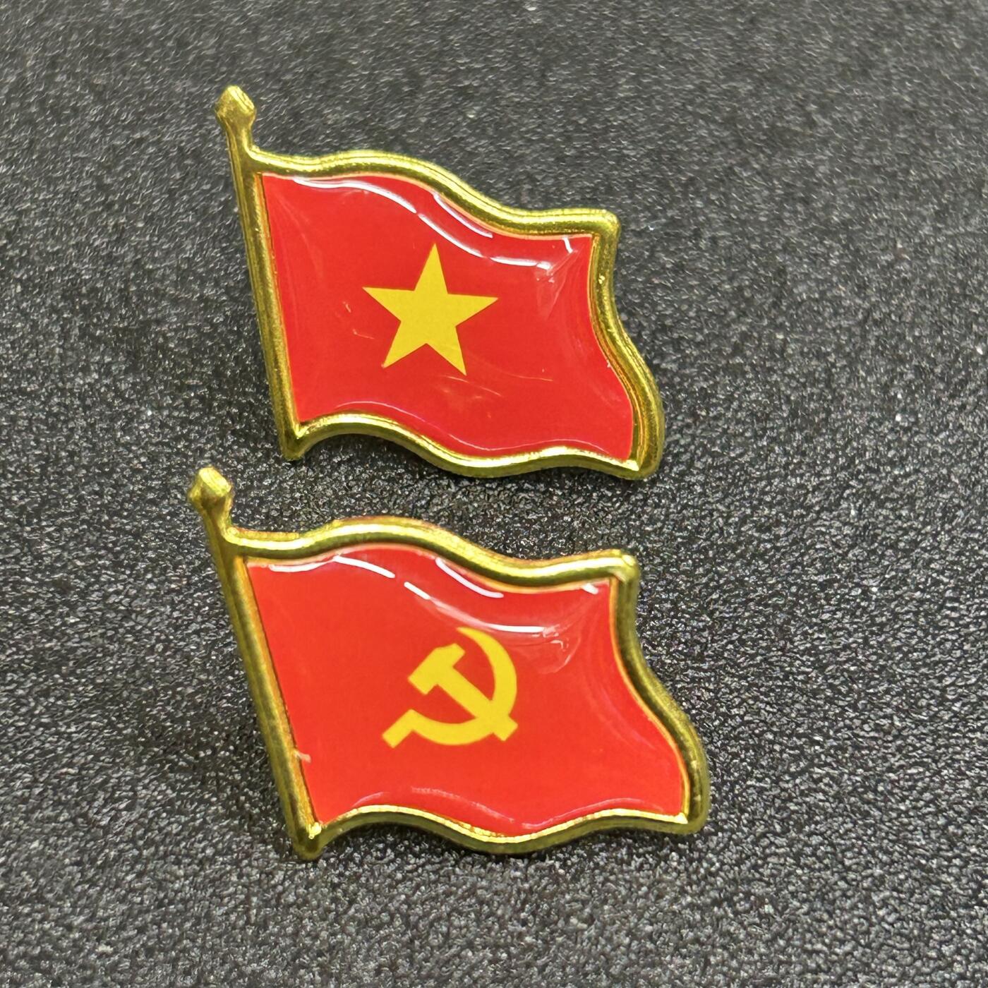 西秦中古拍卖第八十四期  越南共产党党徽 双旗版