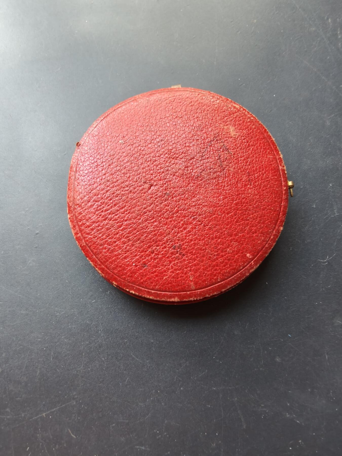 老王徽章第192期 法国跨区域农产品竞赛大铜纪念章      原盒       直径50mm     重量41g