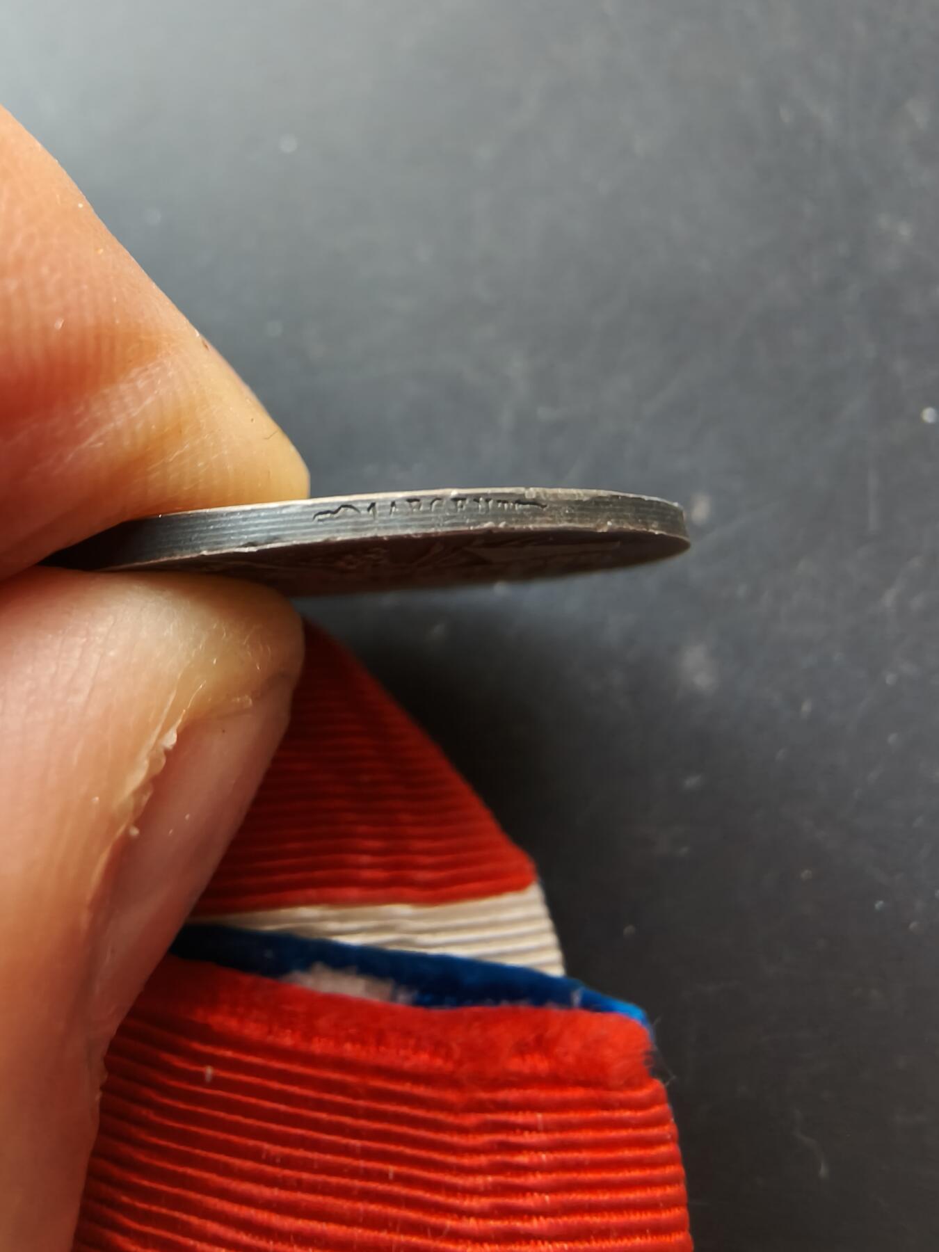 老王徽章第192期 法国银级劳工奖章    950银    少见库存版本     12g