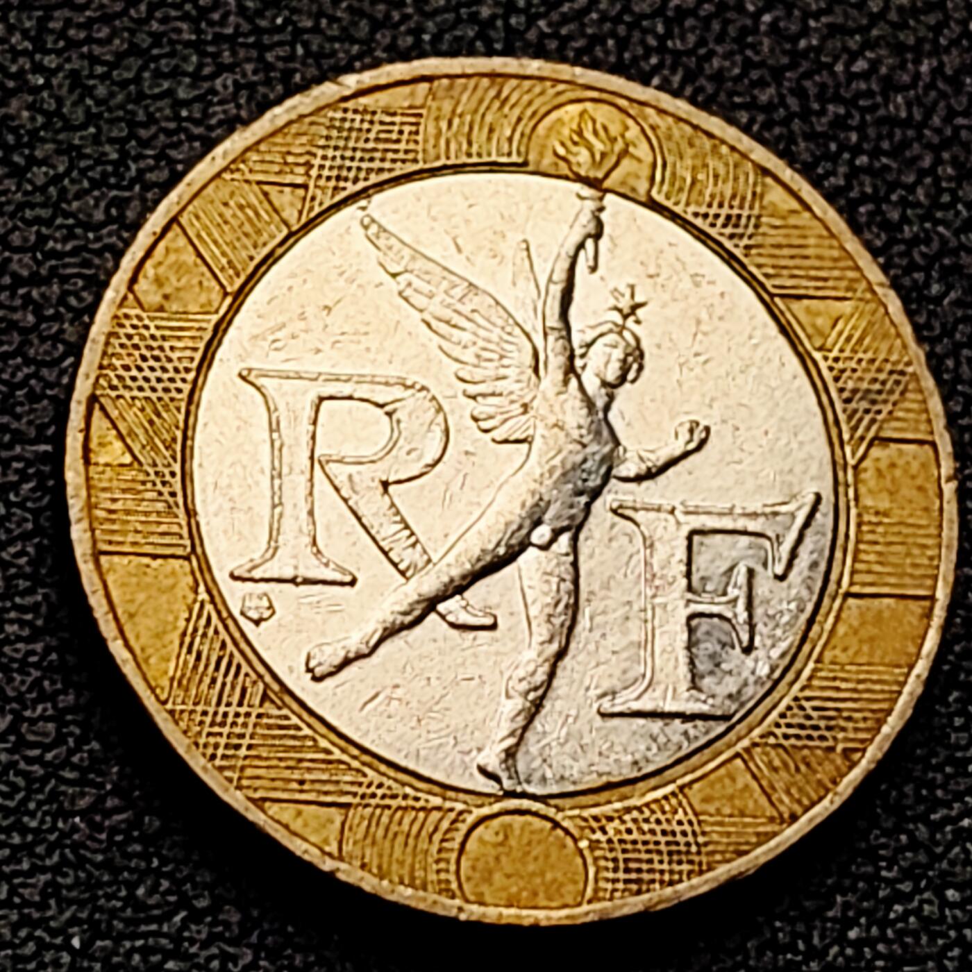 泉币菌-第226场-拍品多 请提前出价 1990年 法国10法郎双色币 天使 小飞人 自由保护神 23mm 入欧前末版币 绝版币