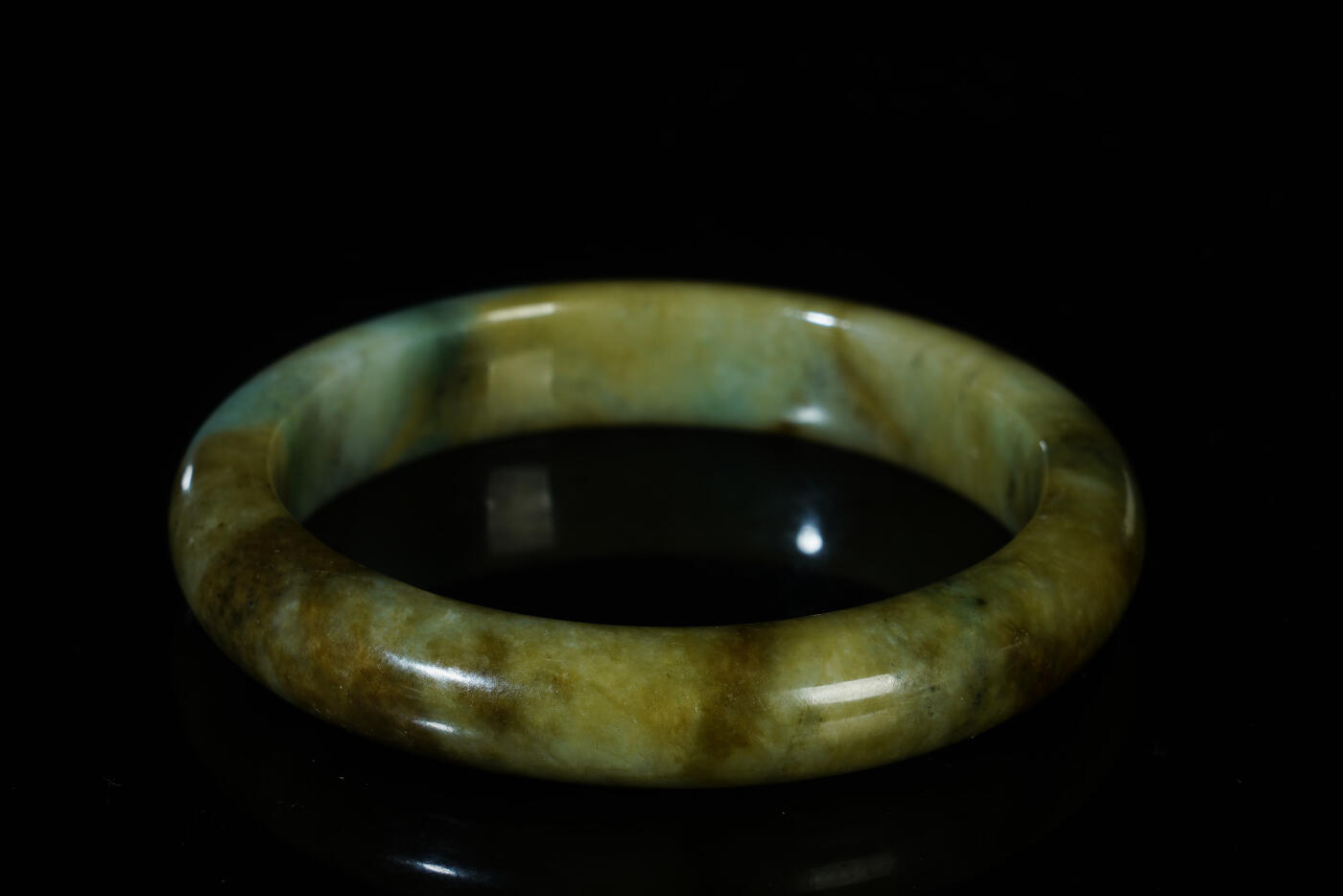 上海都达杂项专场八十一【全场包邮】  天然湖绿翡翠（A货）手镯 附鉴定证书97-12