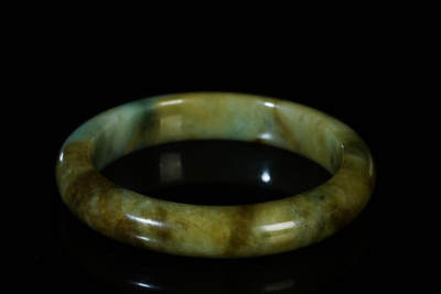 上海都达杂项专场103【全场包邮】  天然湖绿翡翠（A货）手镯 附鉴定证书97-12