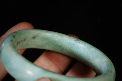 上海都达杂项专场103【全场包邮】  淡绿色玉手镯97-15