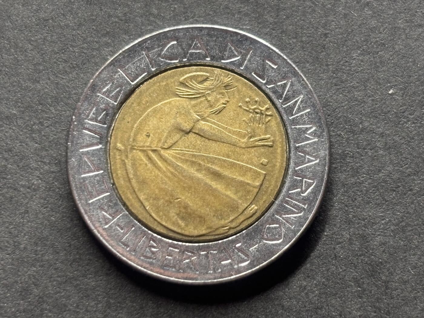 邮泉阁外国硬币限时拍卖第四十六场 （硬币在国外，请付邮费6元） 圣马力诺