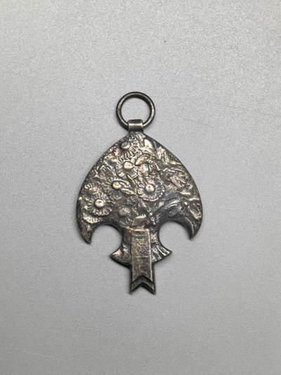 小驴勋章奖章收藏4月18日周六晚六点拍卖（珍爱和平，收藏战争，铭记历史，勿忘国耻，忠党爱国。有偿代拍，送拍规则在简介最后，参拍须阅读规则后再参拍，关系到运费包装发货时效真假辨别等关键信息，拍卖时不再发原图，看大图店主微信码在拍卖店铺介绍里或者找我要） 现代工艺品 纪念章 非原品