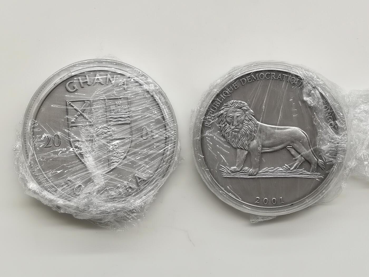 博洋堂世界钱币拍卖第168期（全场包邮） 刚果和加纳联合发行2001年10法郎和500塞地凹凸普制银币套 2004雅典奥运会系列-四马二轮战车 2X1盎司999银 盒证全