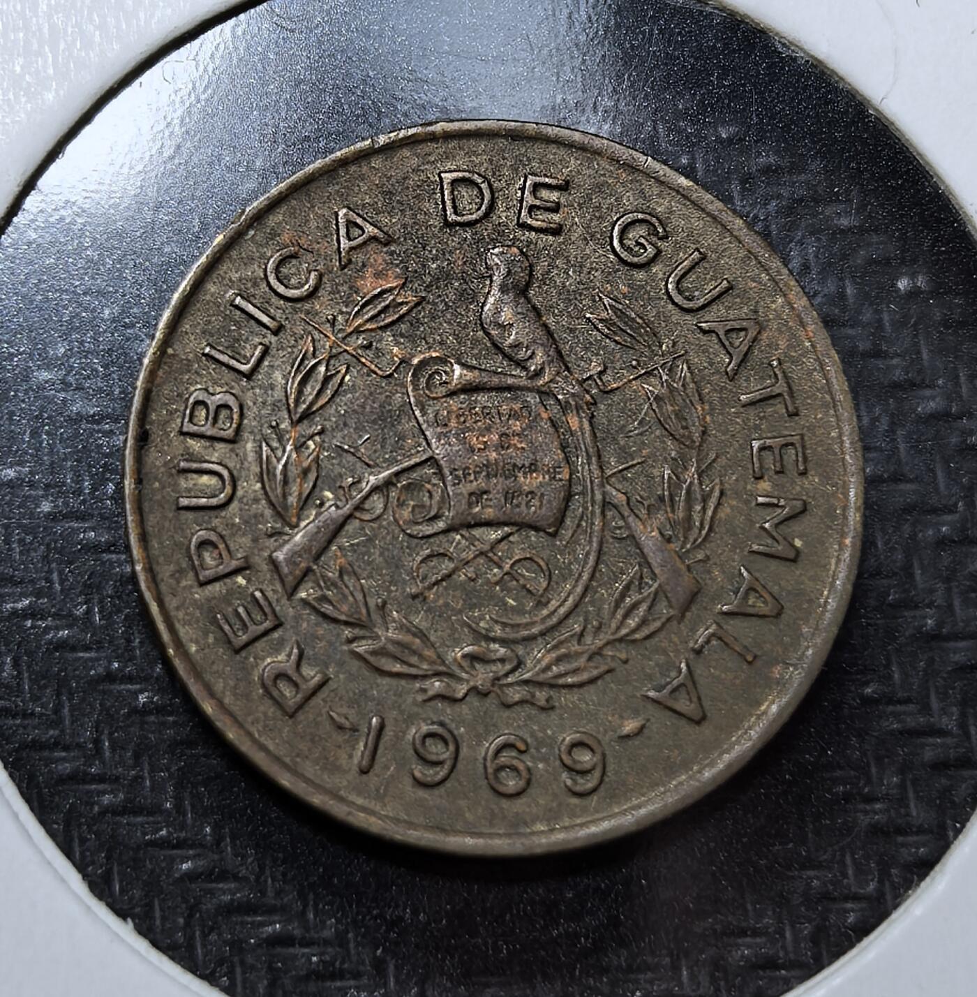 外国优质老铜币纪念币银币专场，周六晚上九点倒数截拍，满百包邮，节前出差在外，5月3日统一发货,可寄存半年，喜欢朋友微信扫描二维码可直接参拍