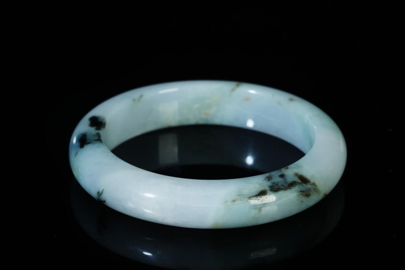 上海都达杂项专场八十一【全场包邮】  天然冰种带绿翡翠（A货）手镯 附鉴定证书97-9