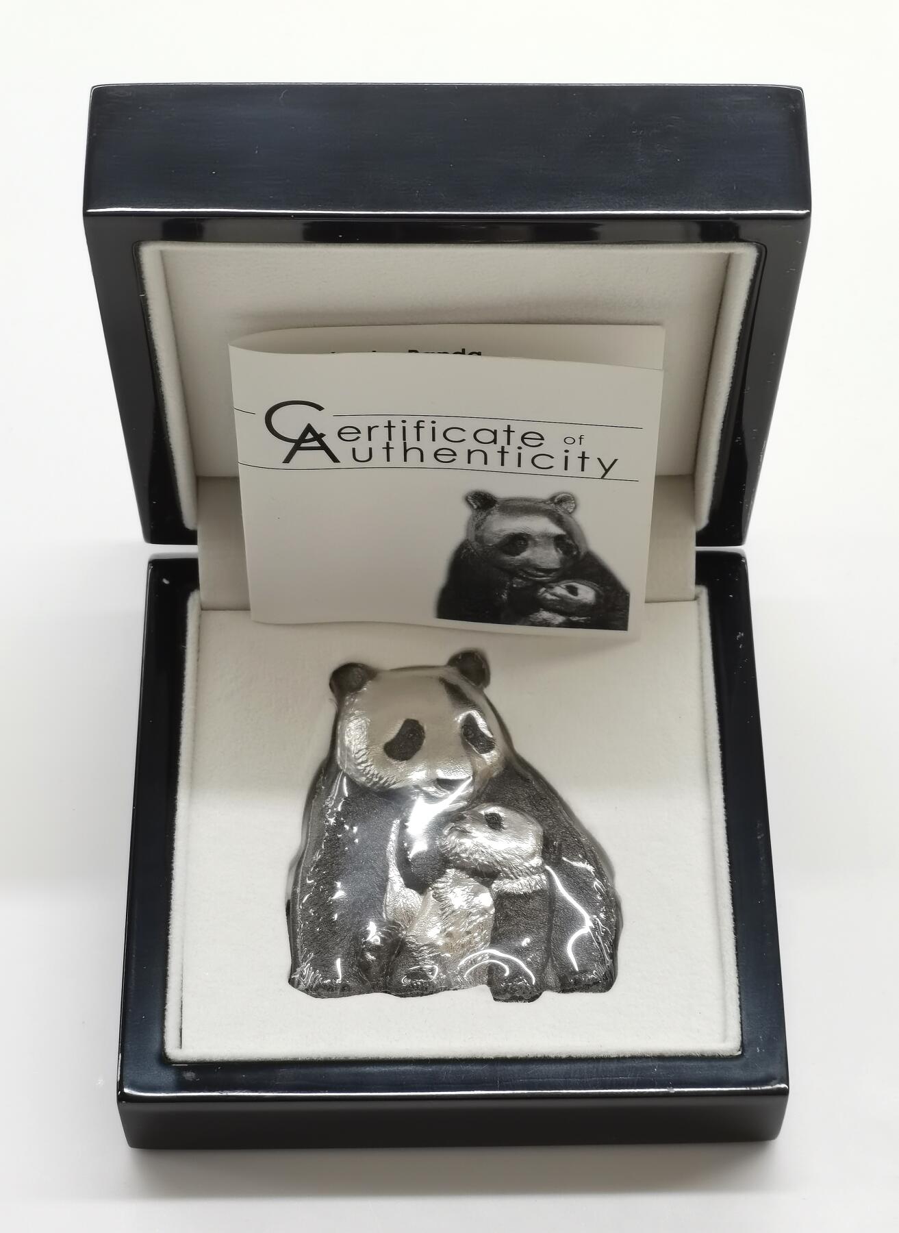 博洋堂世界钱币拍卖第168期（全场包邮） 库克2017年20元立体异形仿古银币 银色的幸运熊猫 88克999银 发行量：888 盒证全