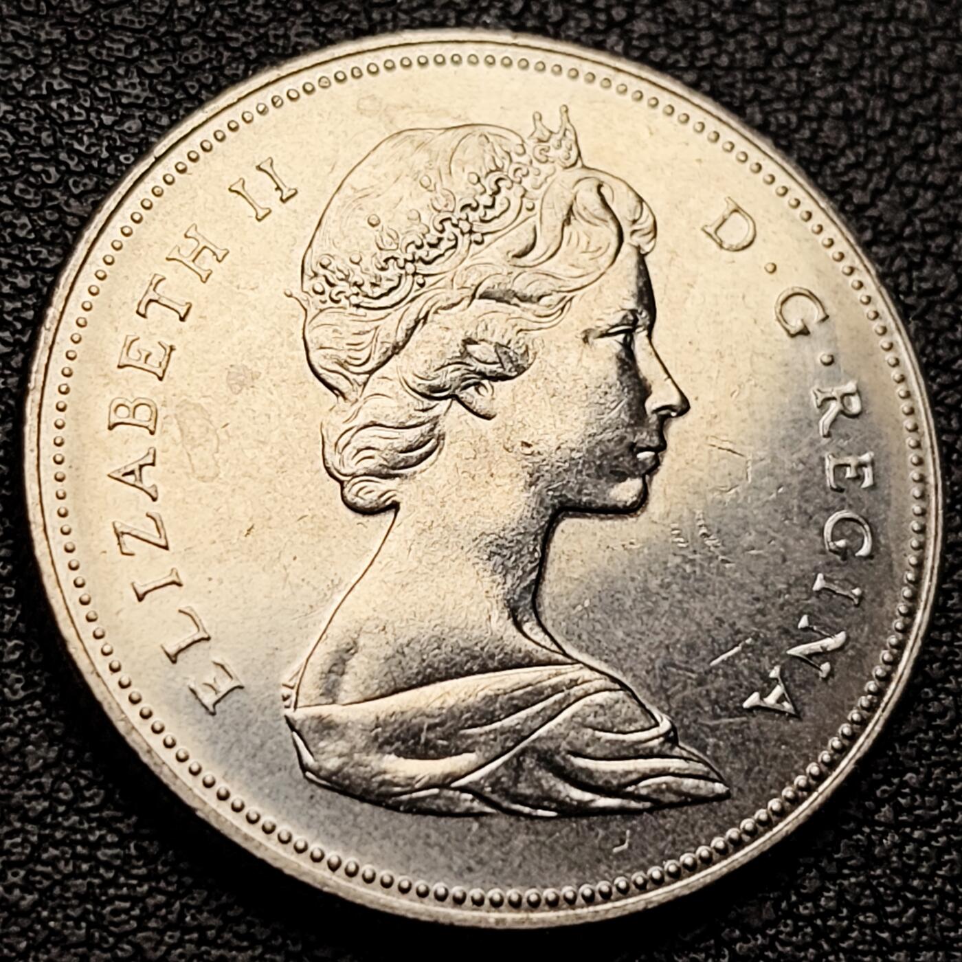 泉币菌-第227场-拍品多 请提前出价 原光极美 1979年 加拿大50分硬币 皇冠盾徽 27mm