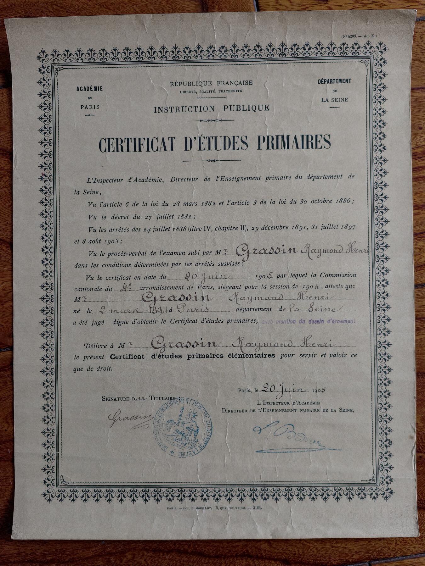 凯旋世界勋赏（第23期）（欢迎送拍）（对拍品有疑问请询问客服，不接受到手刀，出价默认拍品品相。请认真阅读拍卖规则！出价默认已认可！）（收到货请录制开箱视频，无视频概不处理问题。） 法兰西共和国  巴黎学区  塞纳省  公立教育部  初等学业结业证书