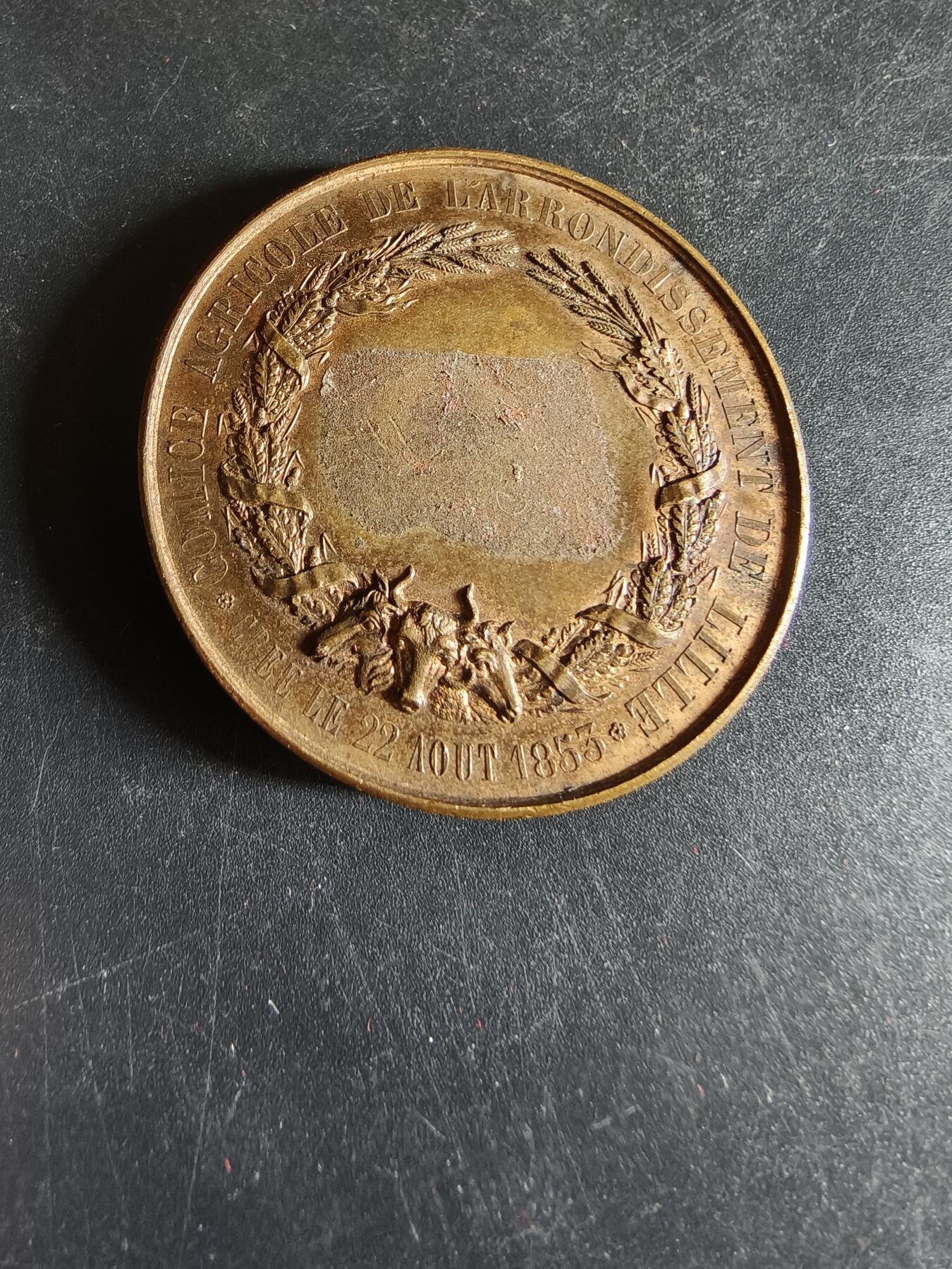 老王徽章第192期 法国里尔市农业委员会大铜章 原盒 A.勒孔特作品 罗马丰收女神刻瑞斯形象 直径41mm 重量35.3g