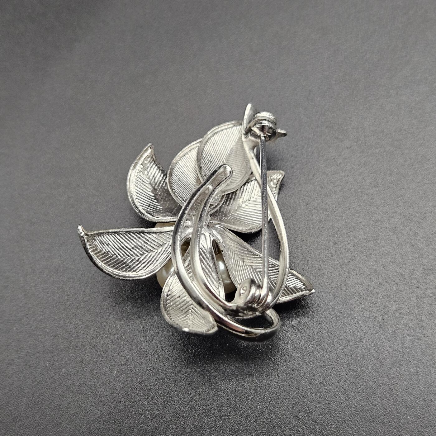 0元起拍勋章 第347期 咸鱼国勋章拍卖专场 4月19日（周日）下午6：00开始 日本中古胸针