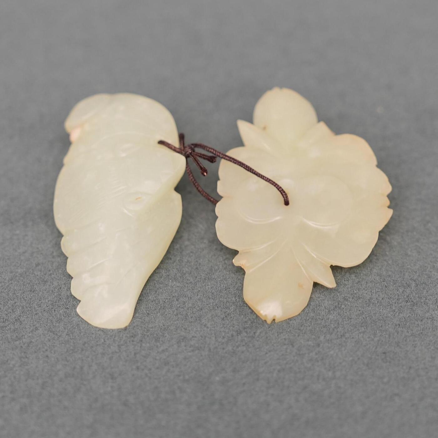  碧月说宝.韫玉流光-南京文物公司明清玉器专场（二） 玉花片 玉蝙蝠两组一件