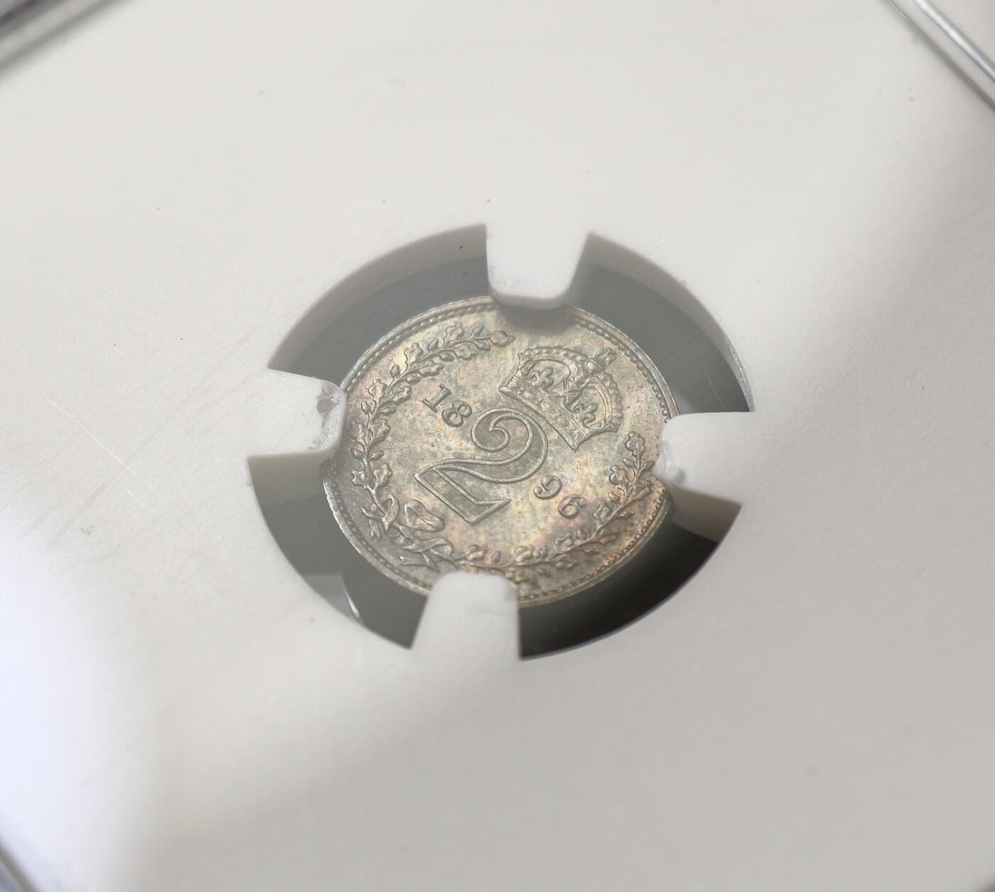 甄臻铺-世界币章拍卖（第60期），甄品场拍品征集中，送拍享返佣金等优惠多多