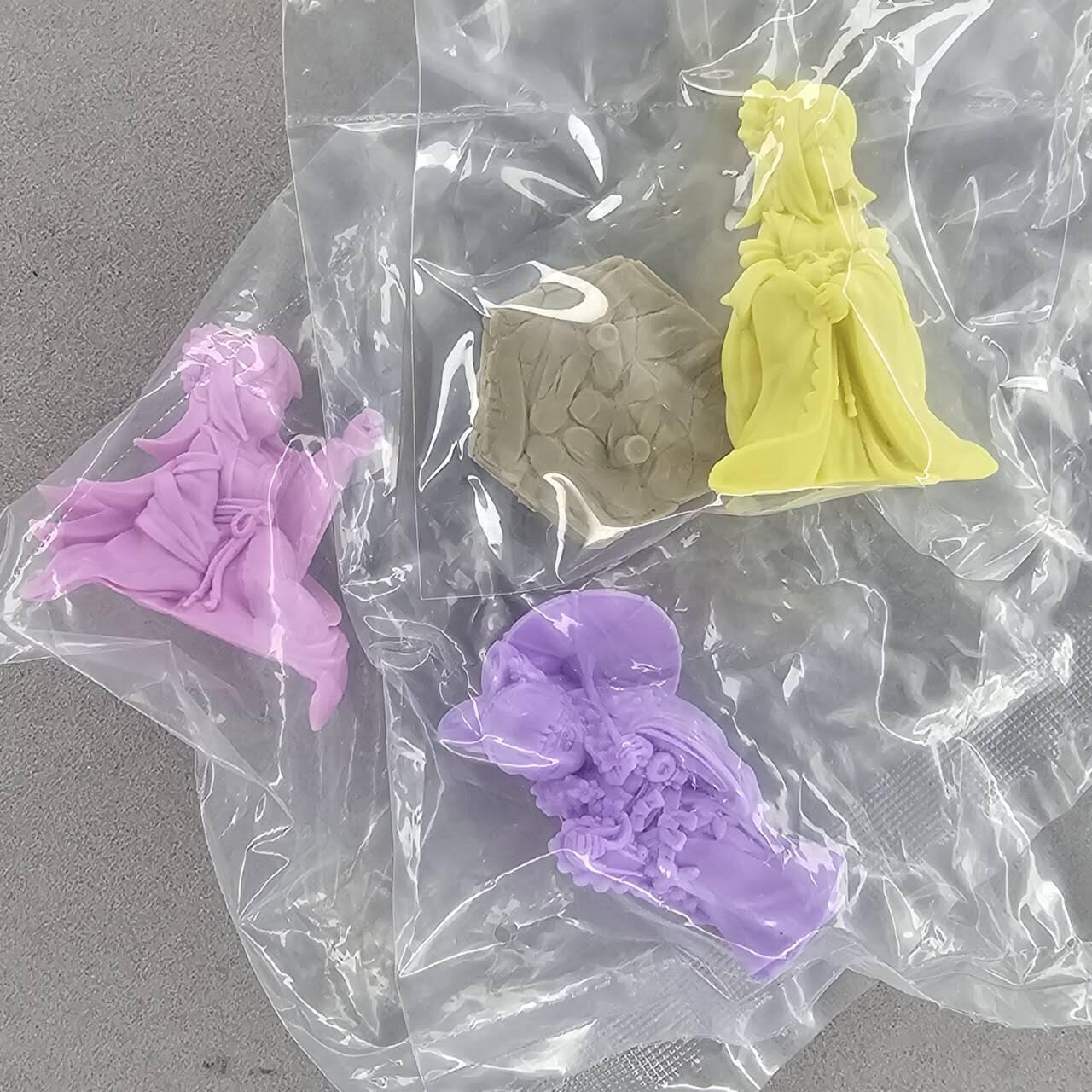 龙虎卡牌-八三场（满200元包邮，无佣金，每周六结拍，欢迎送拍） 卡游三国 不凡橡皮人3款 12