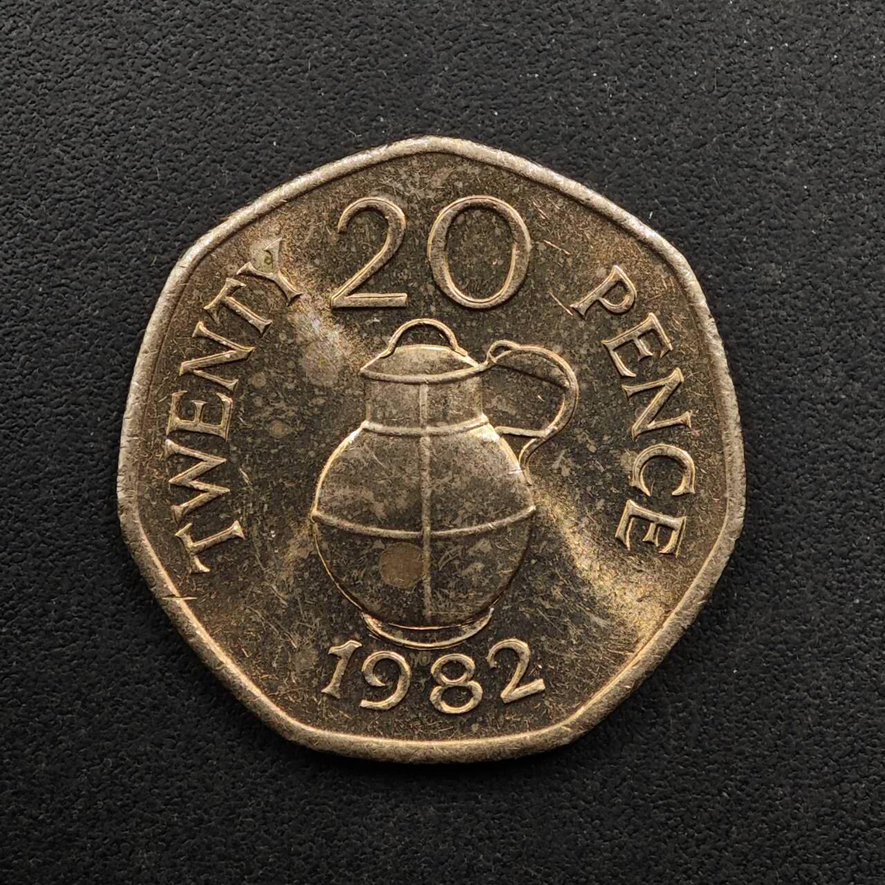 【淘币小摊】实时拍第八百九十二拍   散币场    每周一统一发货 根西岛1982年20便士镍币