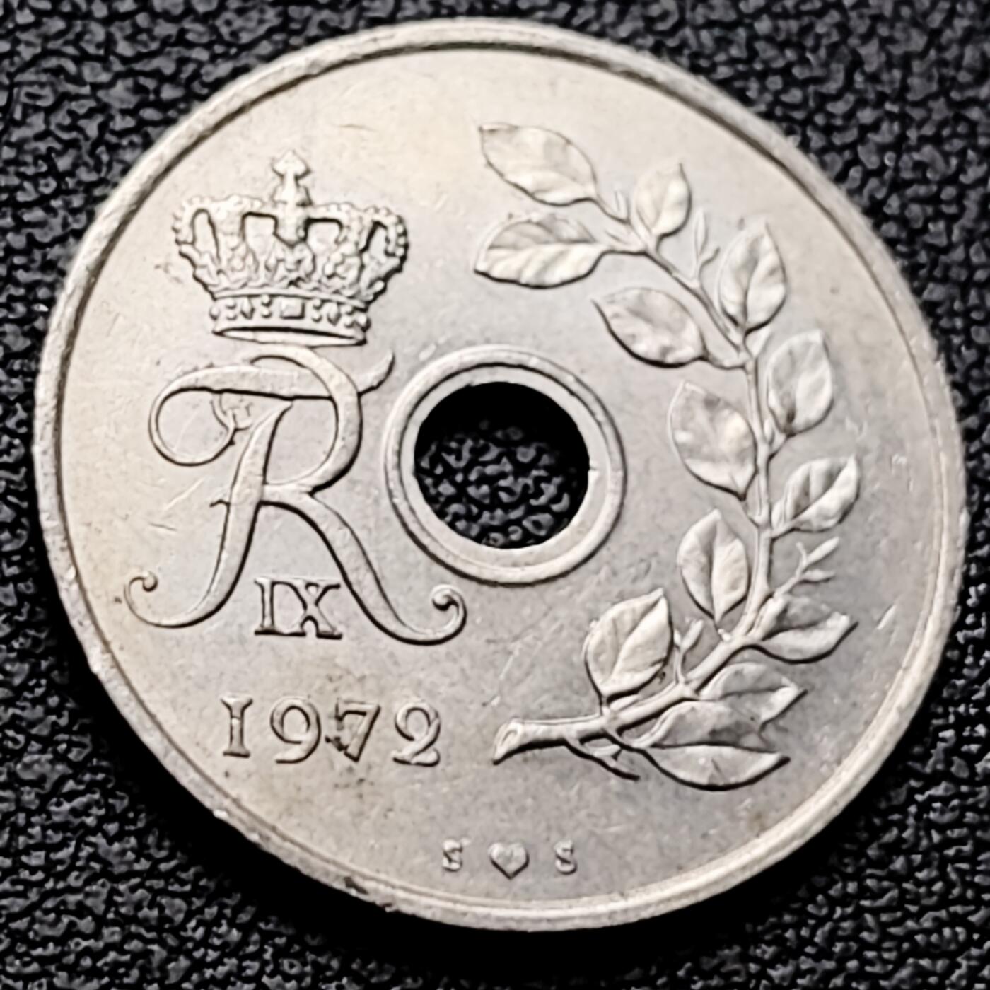 泉币菌-第227场-拍品多 请提前出价 丹麦1972年25欧尔中孔镍币 玛格丽特二世花押 