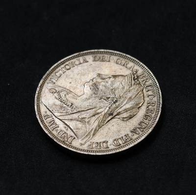 甄臻铺-世界币章拍卖（第60期），甄品场拍品征集中，送拍享返佣金等优惠多多 英国披纱马剑 au品相 原状态 可送评级的一枚 出分轻松升值