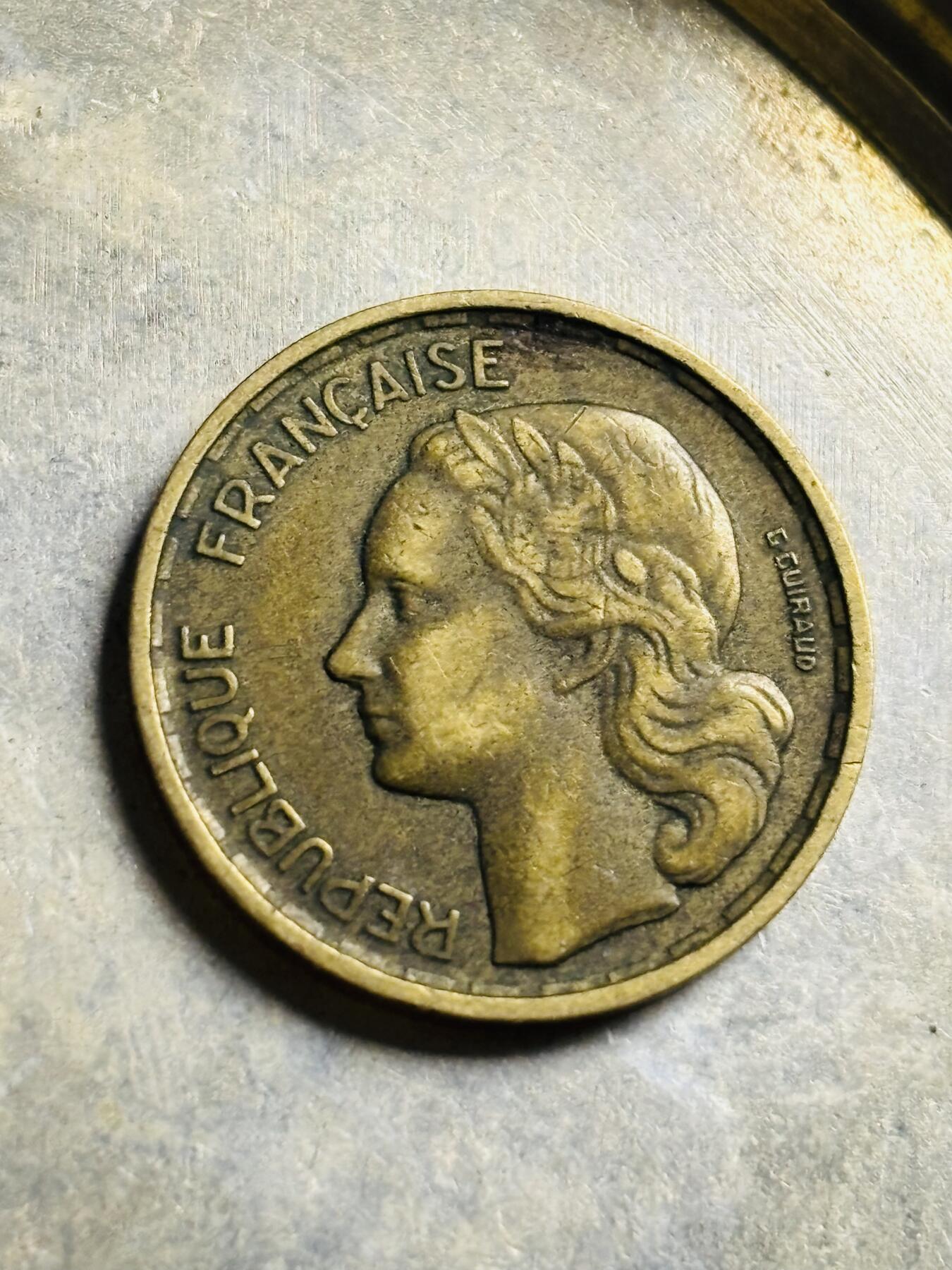 文馨钱币收藏第 300 场，银币，散币，小量德占比利时时期货币，长期接代拍业务 法兰西第四共和国 1952 年 10 法郎铜币 第六版本 B厂巴黎造