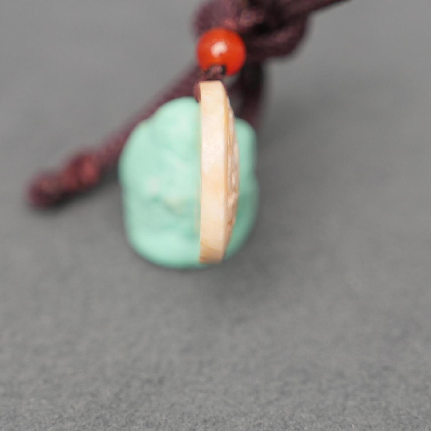 碧月说宝.韫玉流光-南京文物公司明清玉器专场（一） 旧玉花卉纹佩