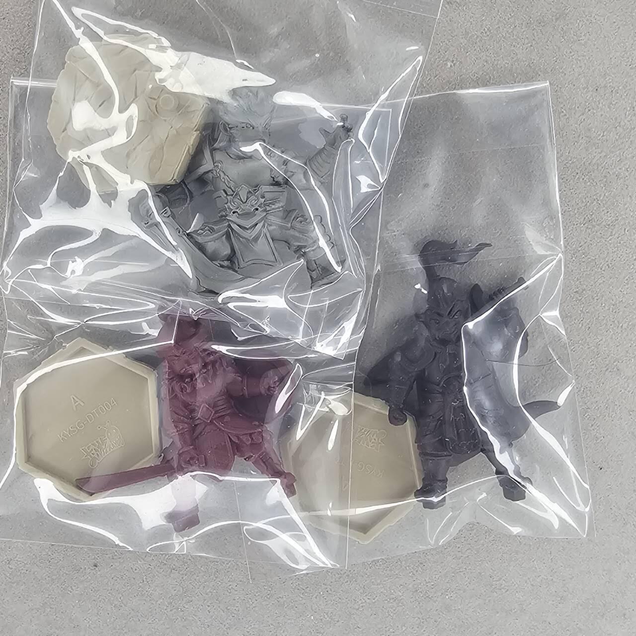 龙虎卡牌-八三场（满200元包邮，无佣金，每周六结拍，欢迎送拍） 卡游三国 不凡橡皮人3款 6