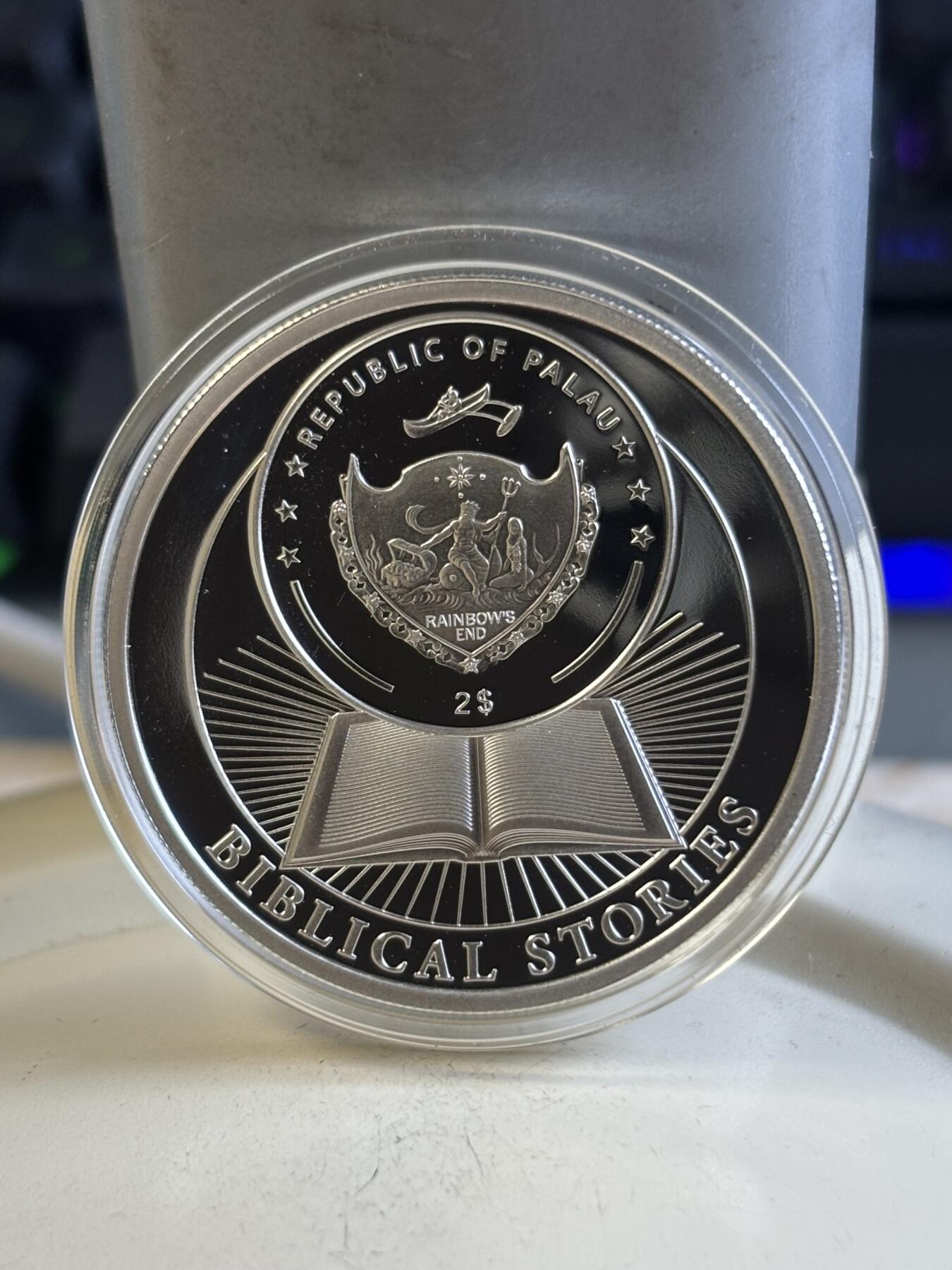 第197期拍卖 帕劳2011年故事系列亚当和夏娃半盎司精制纪念银币带证书，925银，15.5克，发行1000枚