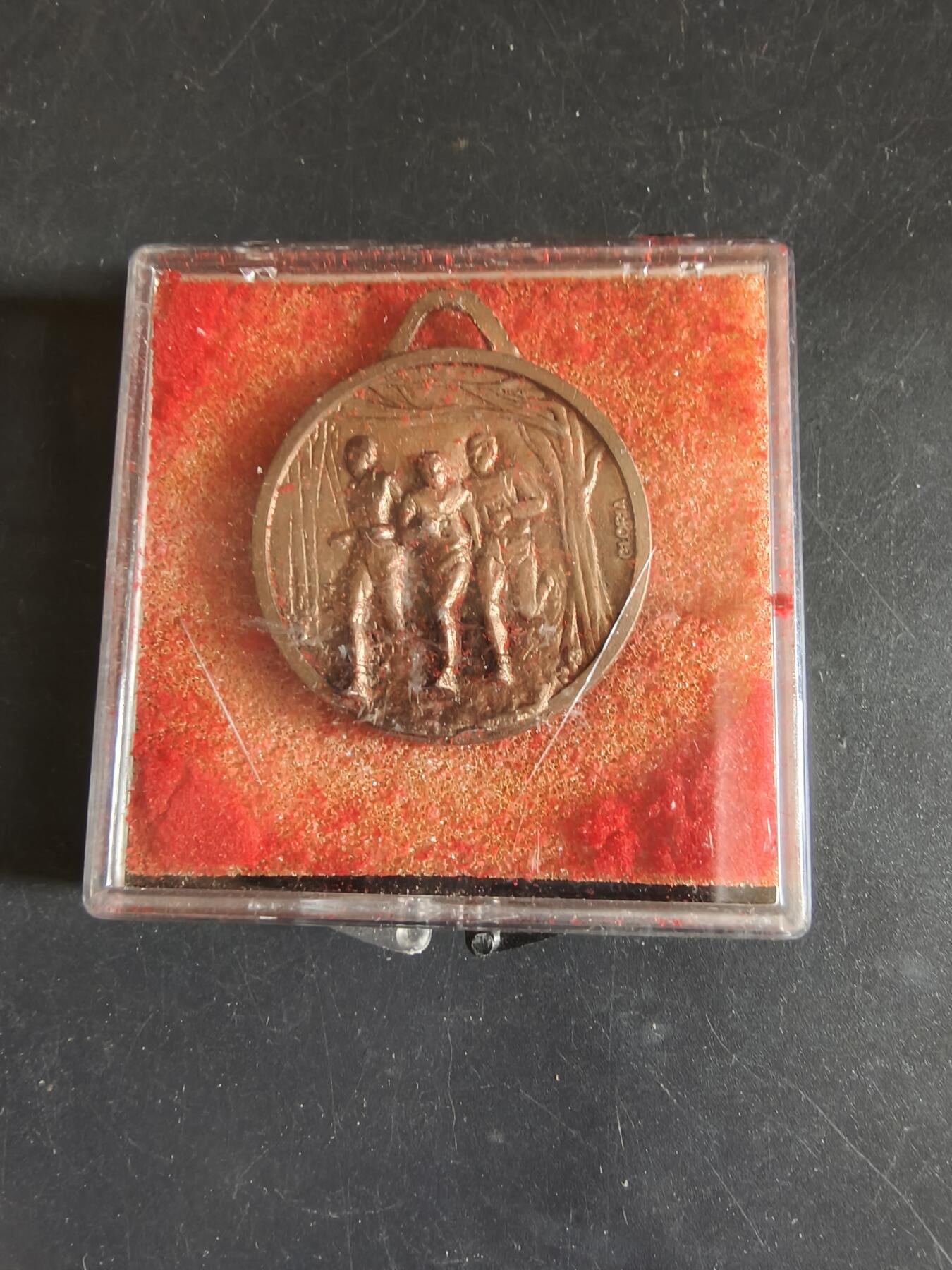 老王徽章第192期 法国体育奖章   原盒