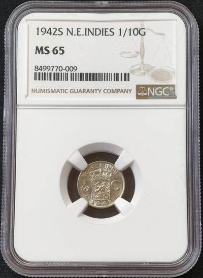 甄臻铺-世界币章拍卖（第60期），甄品场拍品征集中，送拍享返佣金等优惠多多 NGC-MS65 1942年荷属东印度1/10盾，卷拆品相，顶级分数