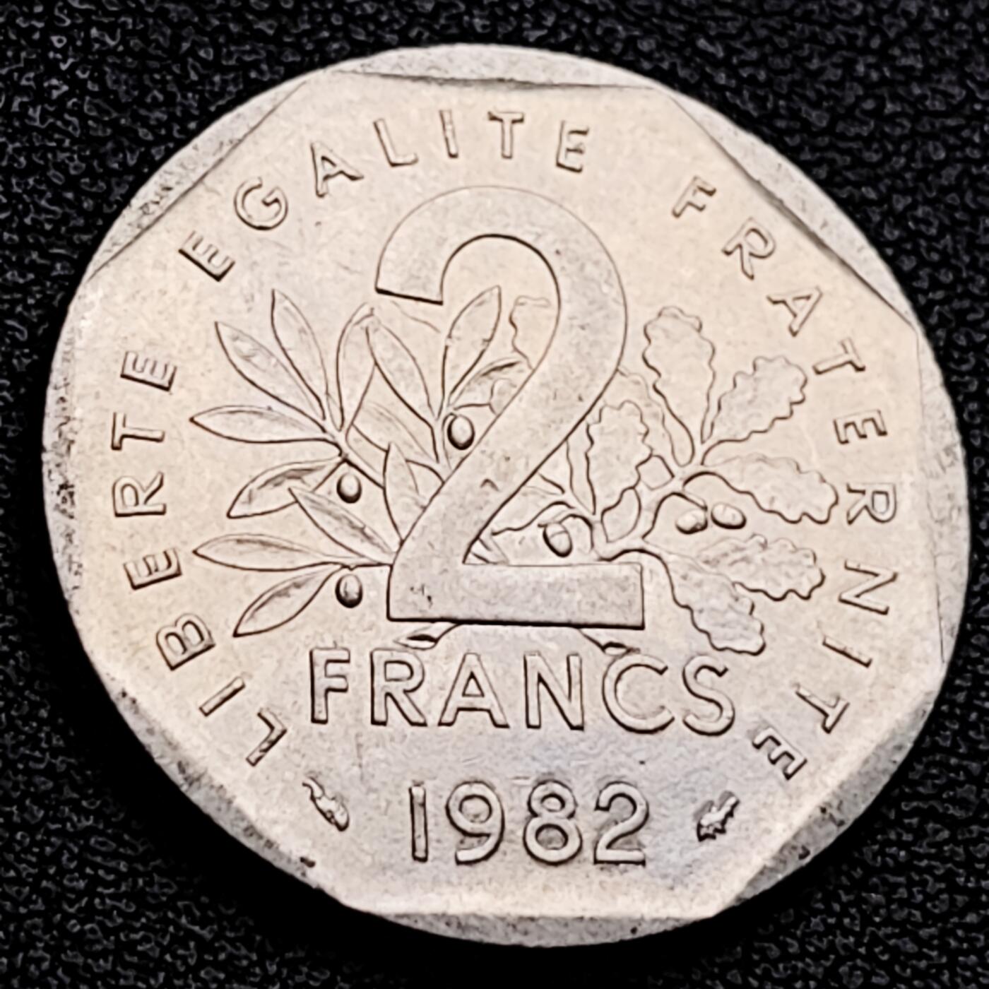 泉币菌-第227场-拍品多 请提前出价 法国早期（1982年）2法郎镍币 26mm 播种女神 入欧前 末版 绝版币