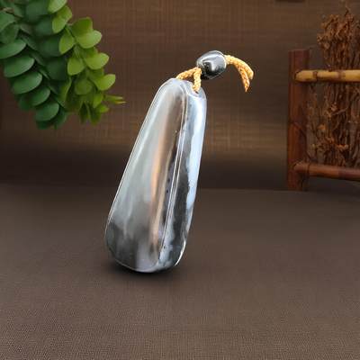 碧月说宝.君子怀瑾·当代和田玉清风专场(九) 青花籽料平安无事牌