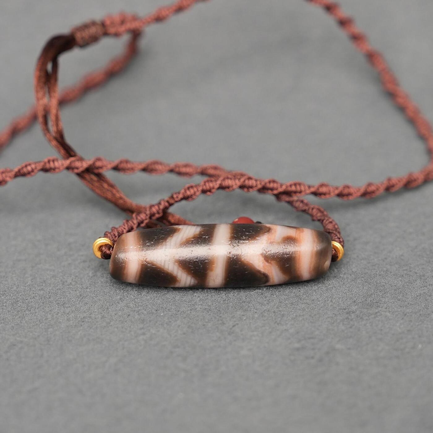  碧月说宝.韫玉流光-南京文物公司明清玉器专场（二） 缠丝玛瑙珠