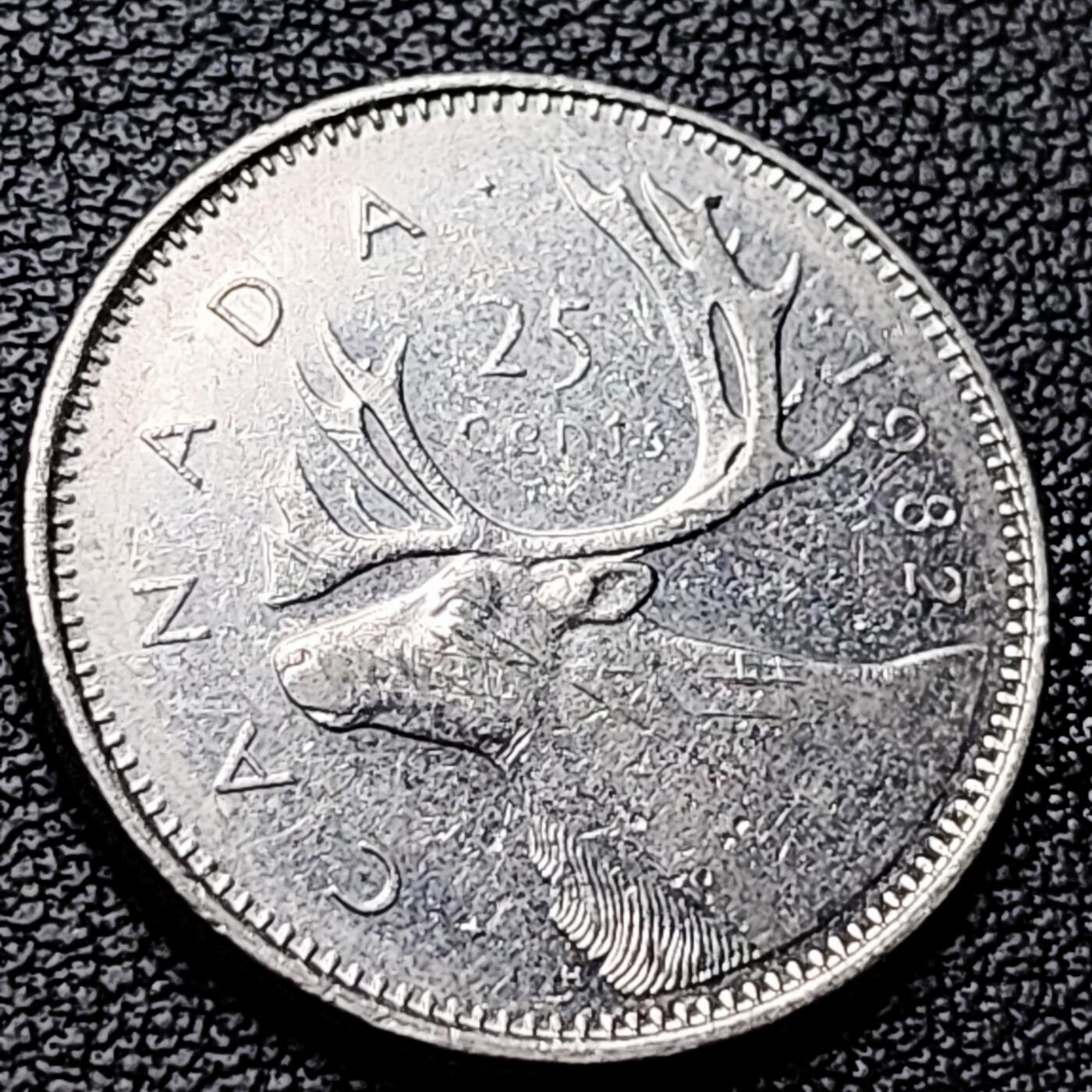 泉币菌-第227场-拍品多 请提前出价 高币值 加拿大1982年1/4加拿大元 伊丽莎白二世 驯鹿 24mm 