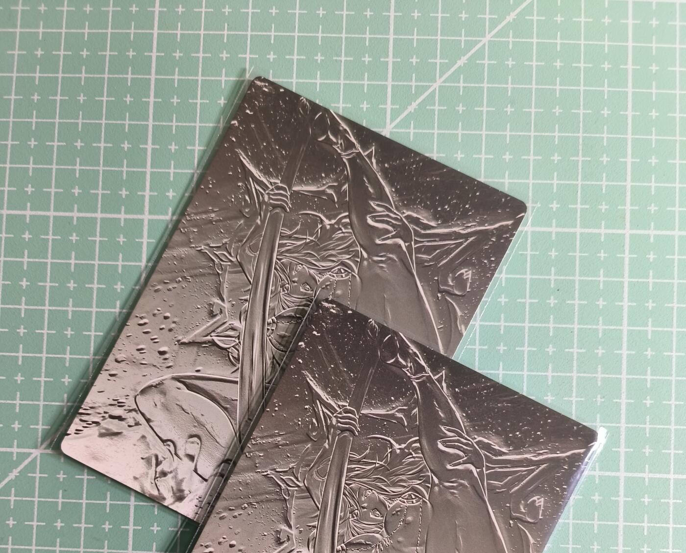 C先生卡牌 第27期 持续收拍品中…零手续费代拍 【粗闪】奇点卡牌《盲包系列》卡通人物 2张