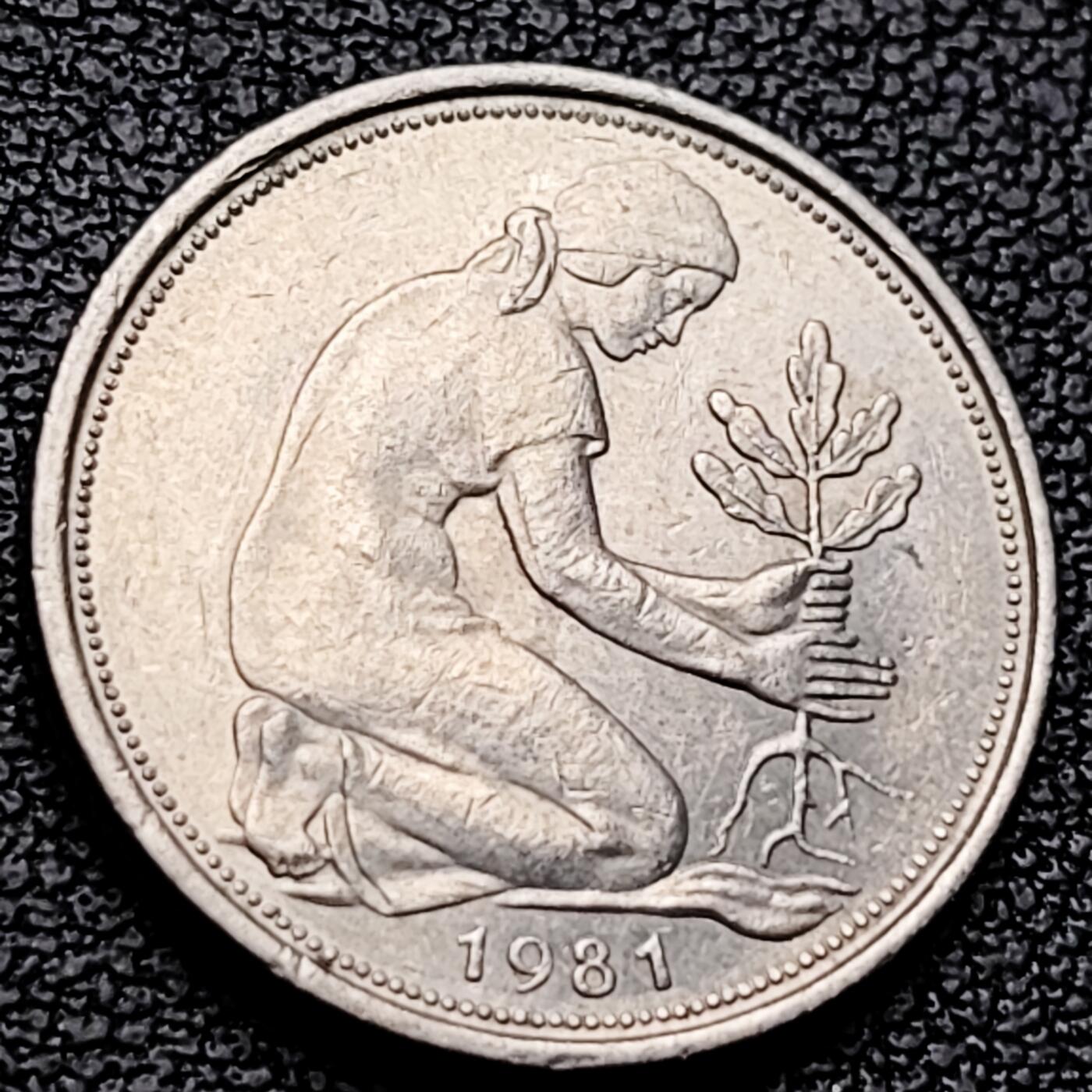 泉币菌-第227场-拍品多 请提前出价 1981年 德国 50芬尼 镍铜硬币 植树少女 19.9毫米