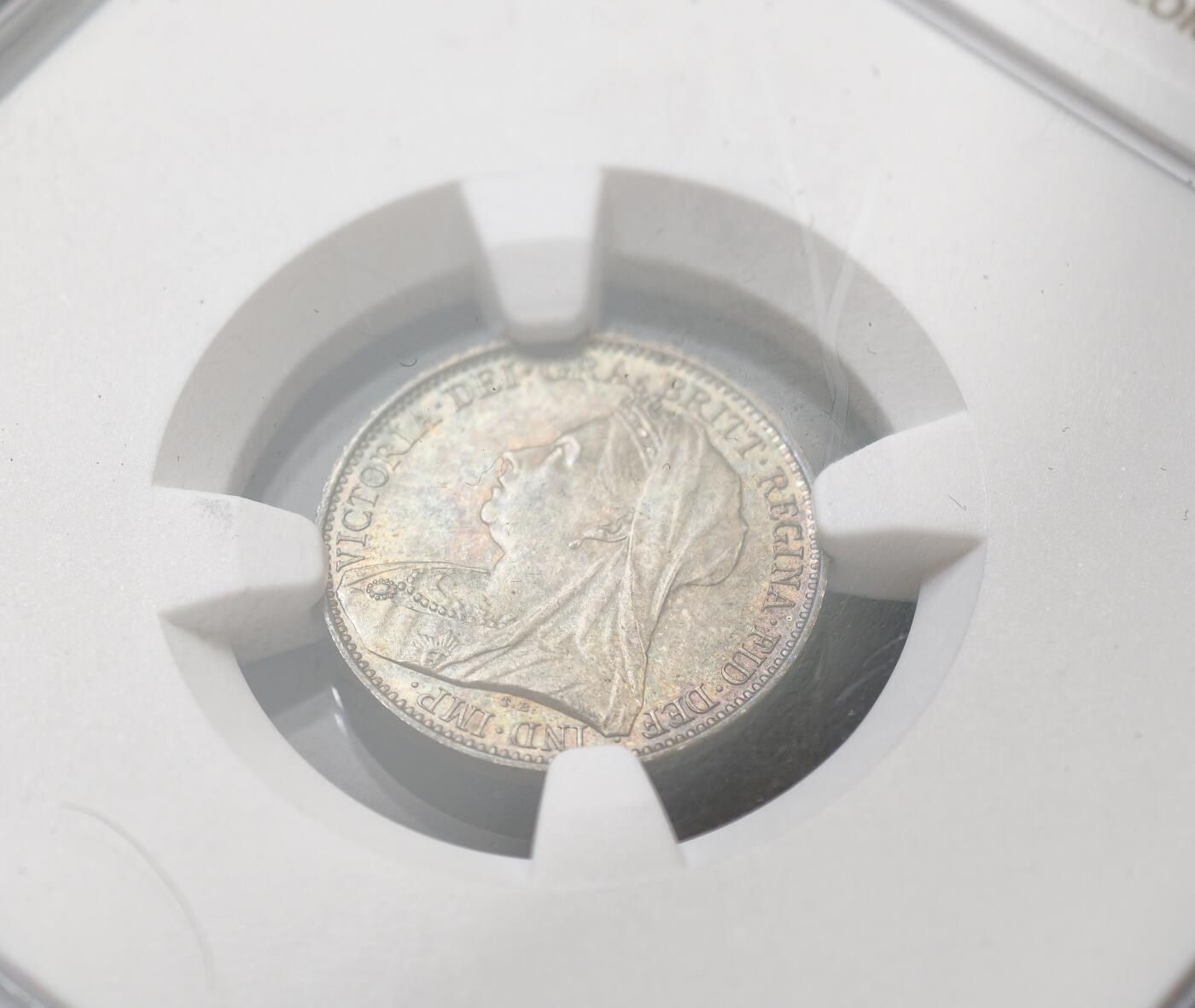 甄臻铺-世界币章拍卖（第60期），甄品场拍品征集中，送拍享返佣金等优惠多多