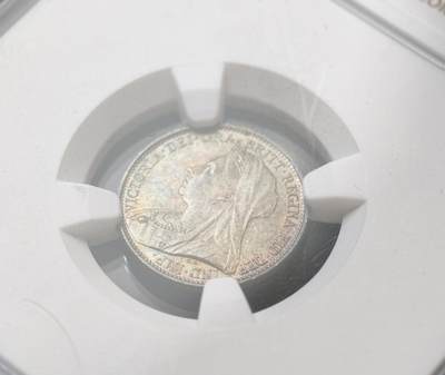 甄臻铺-世界币章拍卖（第60期），甄品场拍品征集中，送拍享返佣金等优惠多多 NGC-MS65-MS64 1896年维多利亚披纱洗脚币，宗教产物，天鹅绒布包浆，黑五彩，PL底板