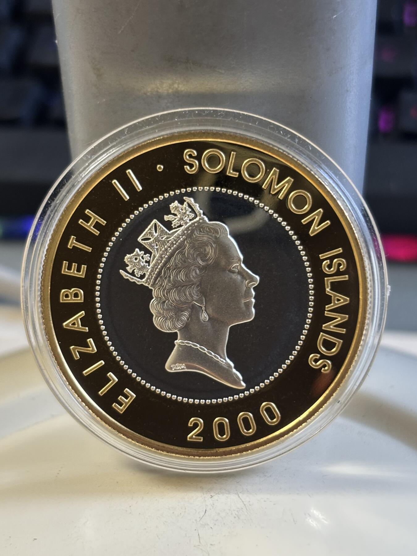 第197期拍卖 所罗门群岛2000年女王视察轰炸后的伦敦镀金银币28.28克，925银，银价491