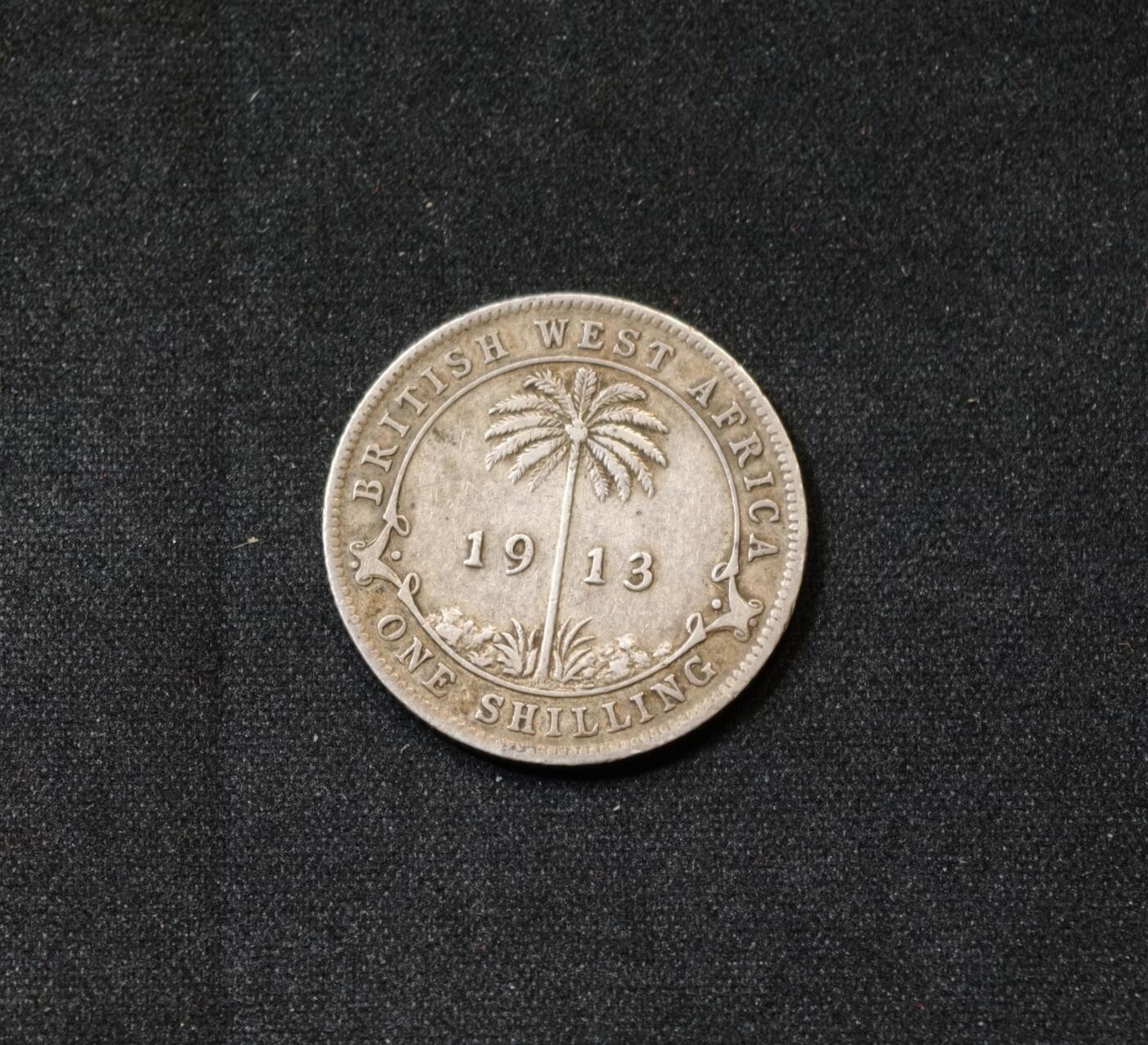 甄臻铺-世界币章拍卖（第60期），甄品场拍品征集中，送拍享返佣金等优惠多多