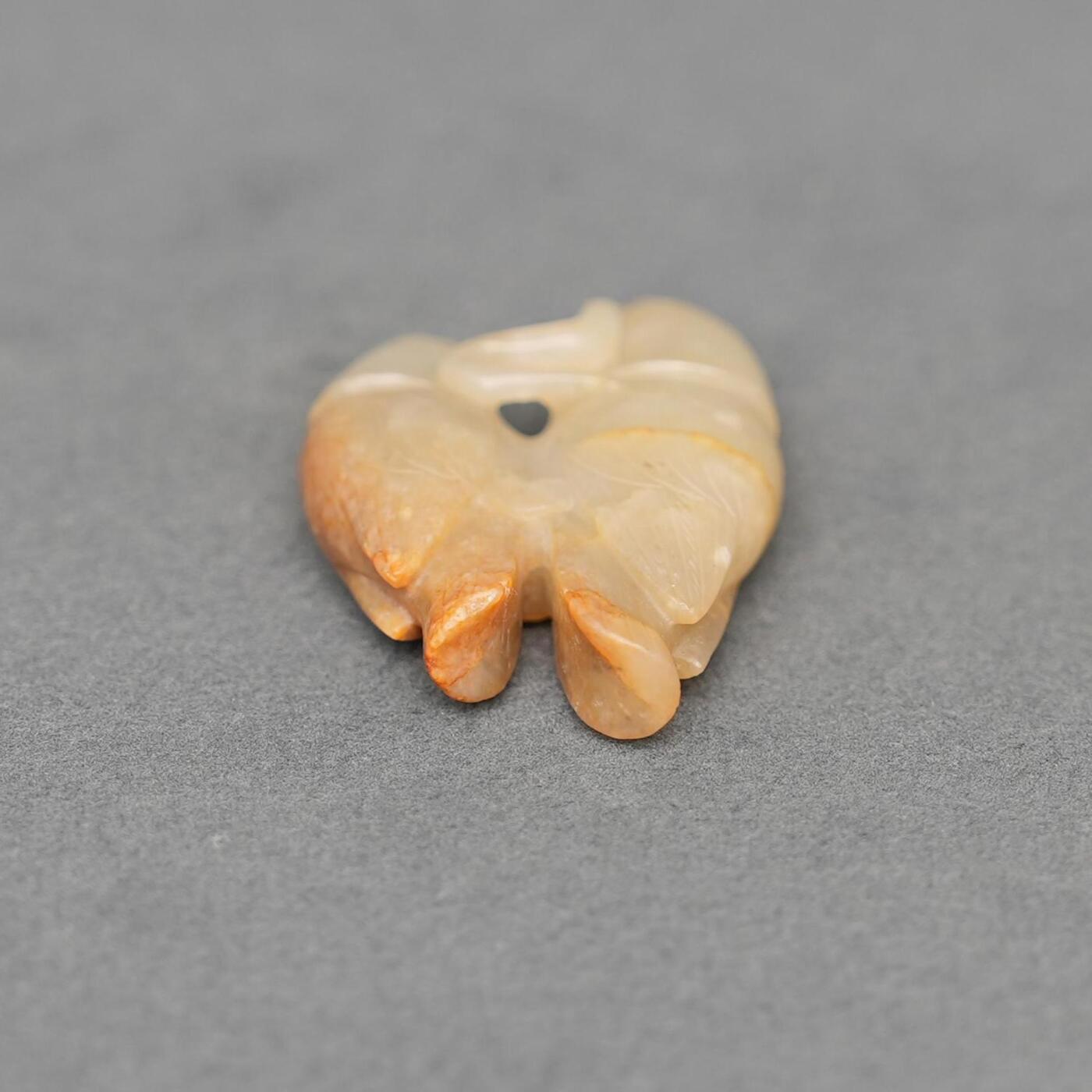  碧月说宝.韫玉流光-南京文物公司明清玉器专场（二） 双鹿叼蛇佩